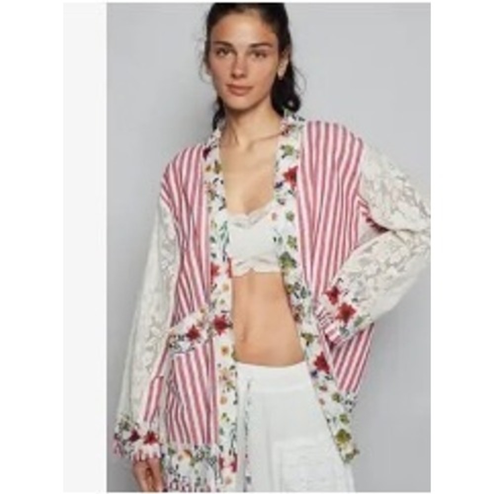 POL Kimono Jacket Womens Large Red Striped Floral Lace Cottagecore Romantic